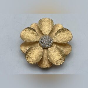 Men’s Flower Brooch Pin- Premier Designs Rhinestone Pendant Texture Gold tone